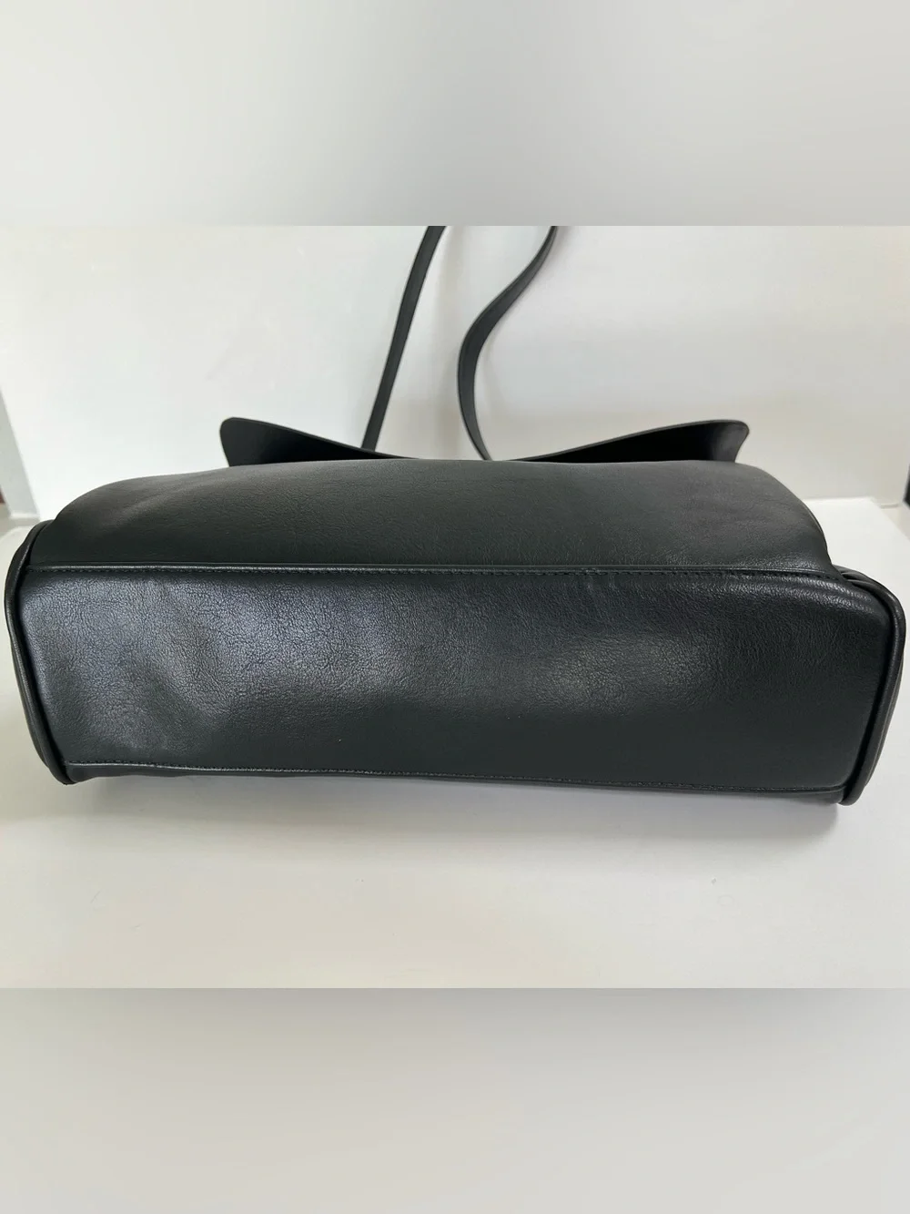 Vovia Bags Black Ciara Vintage Shoulder Bag
